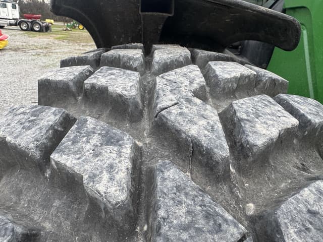 Image of John Deere 6110R equipment image 3