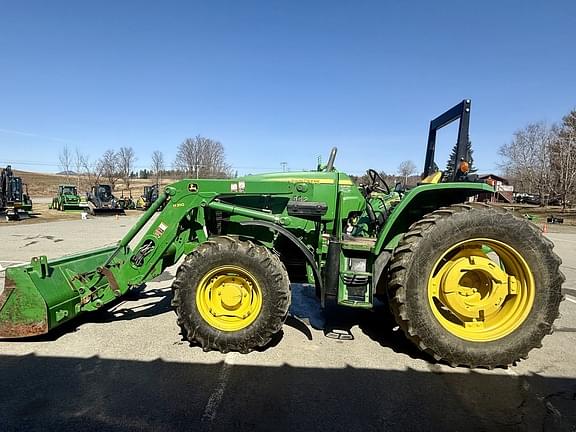 Image of John Deere 6115D equipment image 3