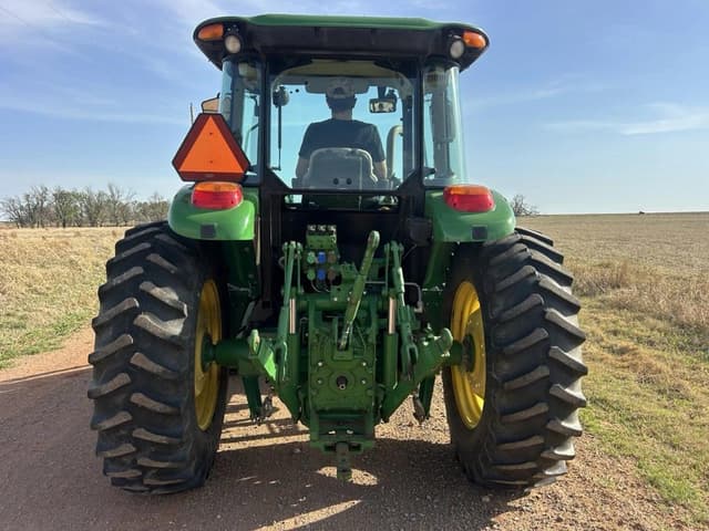 Image of John Deere 6115D equipment image 3