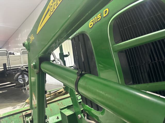 Image of John Deere 6115D equipment image 2