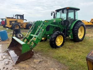 John Deere 6115D Image