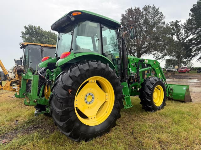 Image of John Deere 6115D equipment image 2