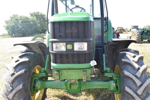 Image of John Deere 6115D equipment image 4