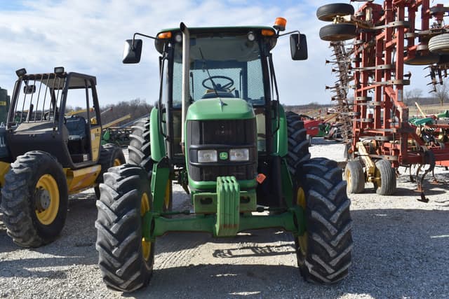 Image of John Deere 6115D equipment image 1