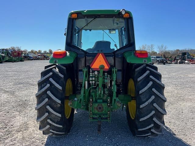 Image of John Deere 6115M equipment image 4