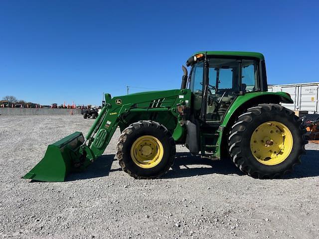 Image of John Deere 6115M equipment image 1