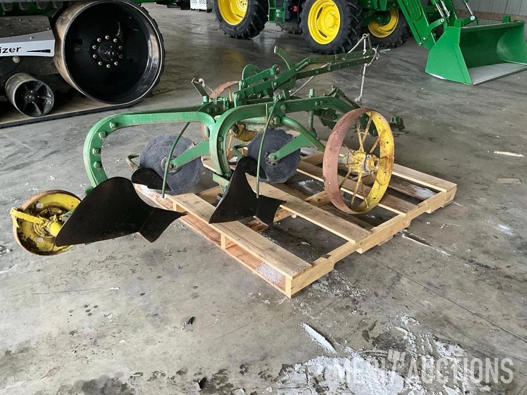 John Deere 612 Equipment Image0