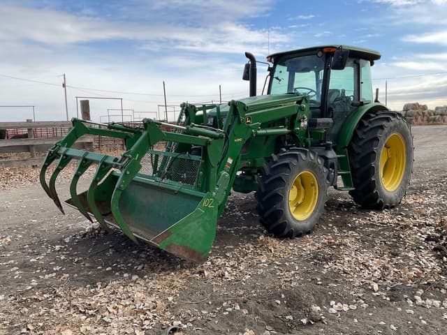 Image of John Deere 6120 equipment image 1