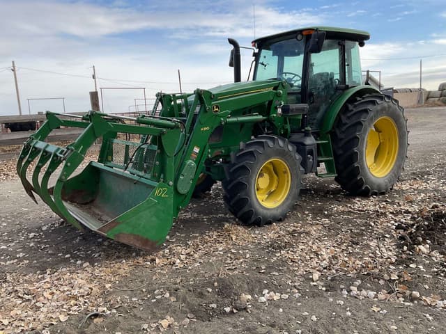 Image of John Deere 6120 equipment image 3