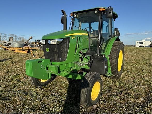 Image of John Deere 6120E equipment image 3