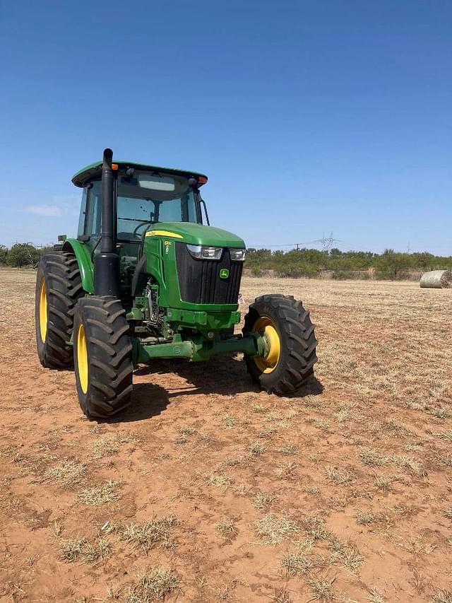 Image of John Deere 6120E equipment image 1