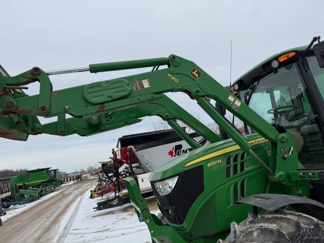 Image of John Deere 6120M equipment image 1