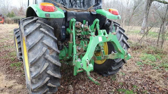 Image of John Deere 6120M equipment image 3