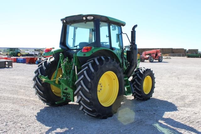 Image of John Deere 6120M equipment image 4