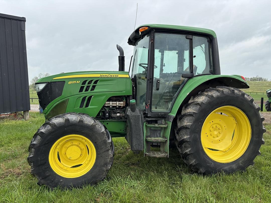 Image of John Deere 6125M Primary image