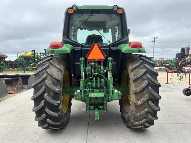 Image of John Deere 6125M equipment image 3