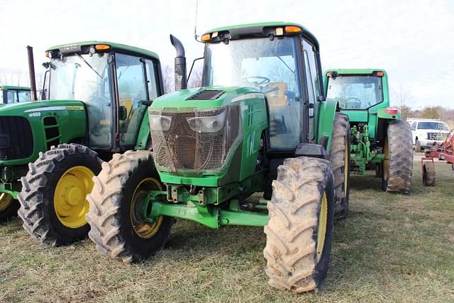 Image of John Deere 6125M equipment image 1