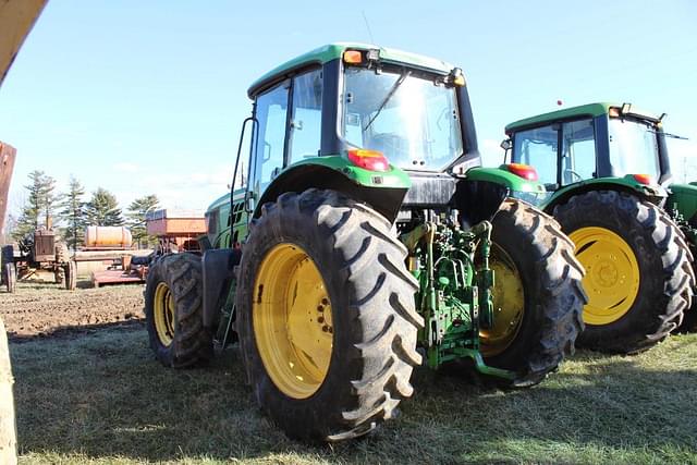 Image of John Deere 6125M equipment image 2