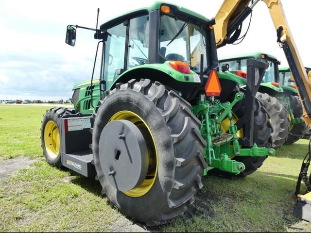 Image of John Deere 6125M equipment image 3