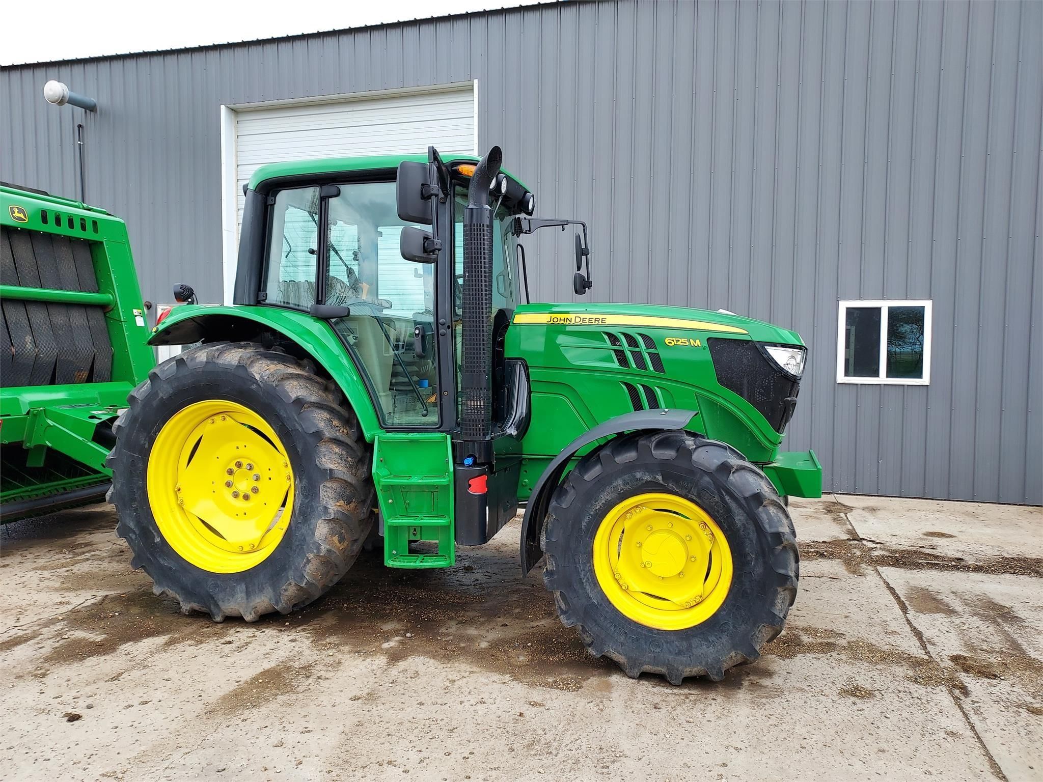 Main image John Deere 6125M