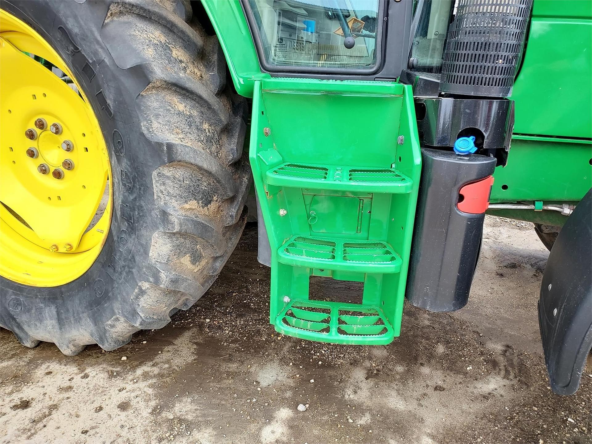 Main image John Deere 6125M 23