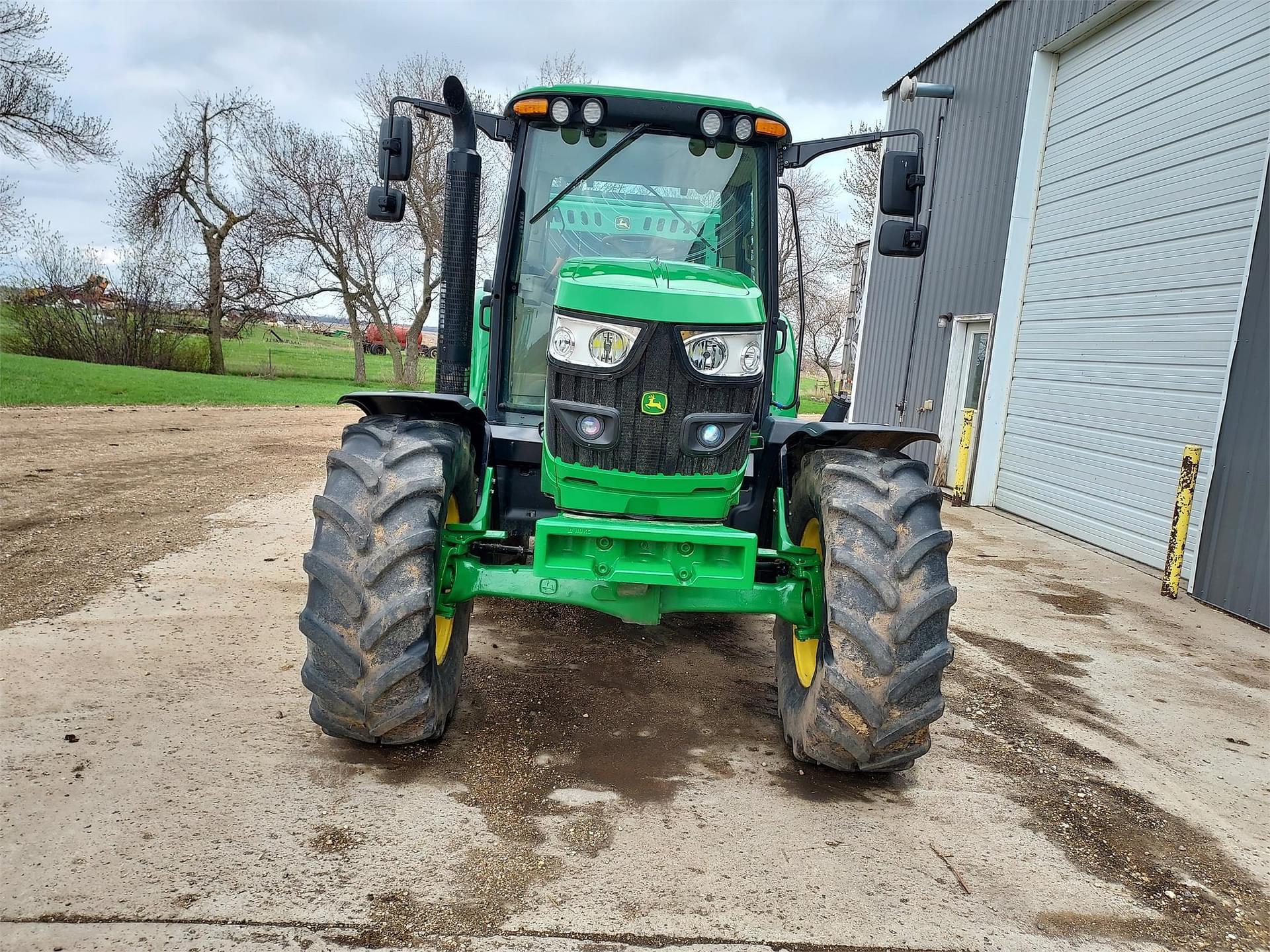 Main image John Deere 6125M 24