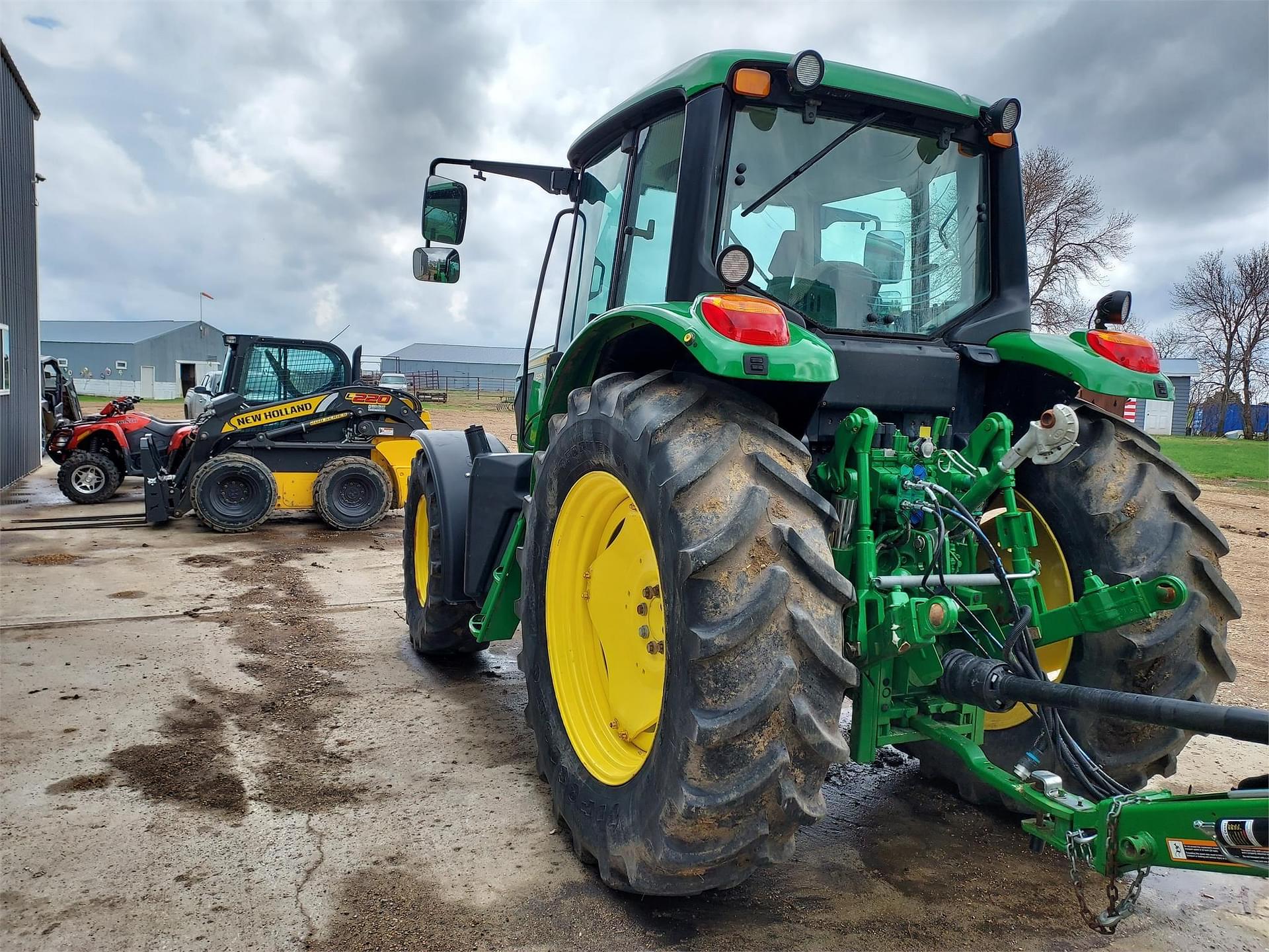 Main image John Deere 6125M 7