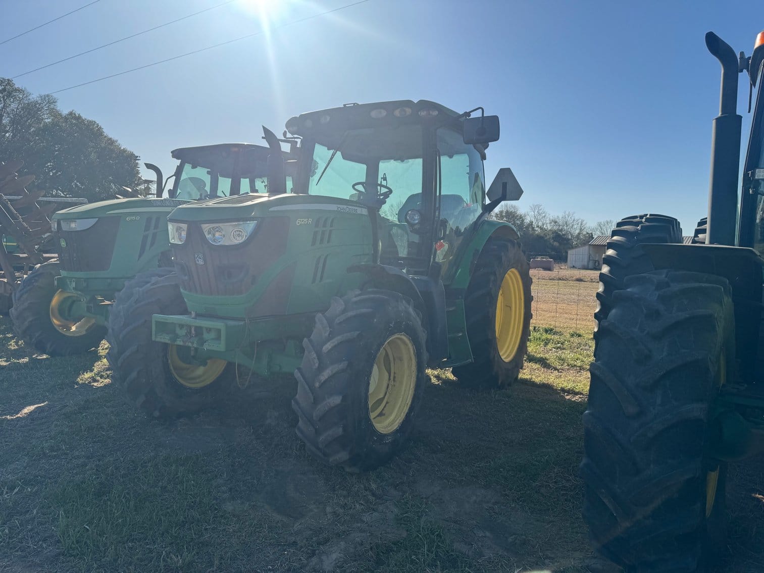 John Deere 6125R Equipment Image0