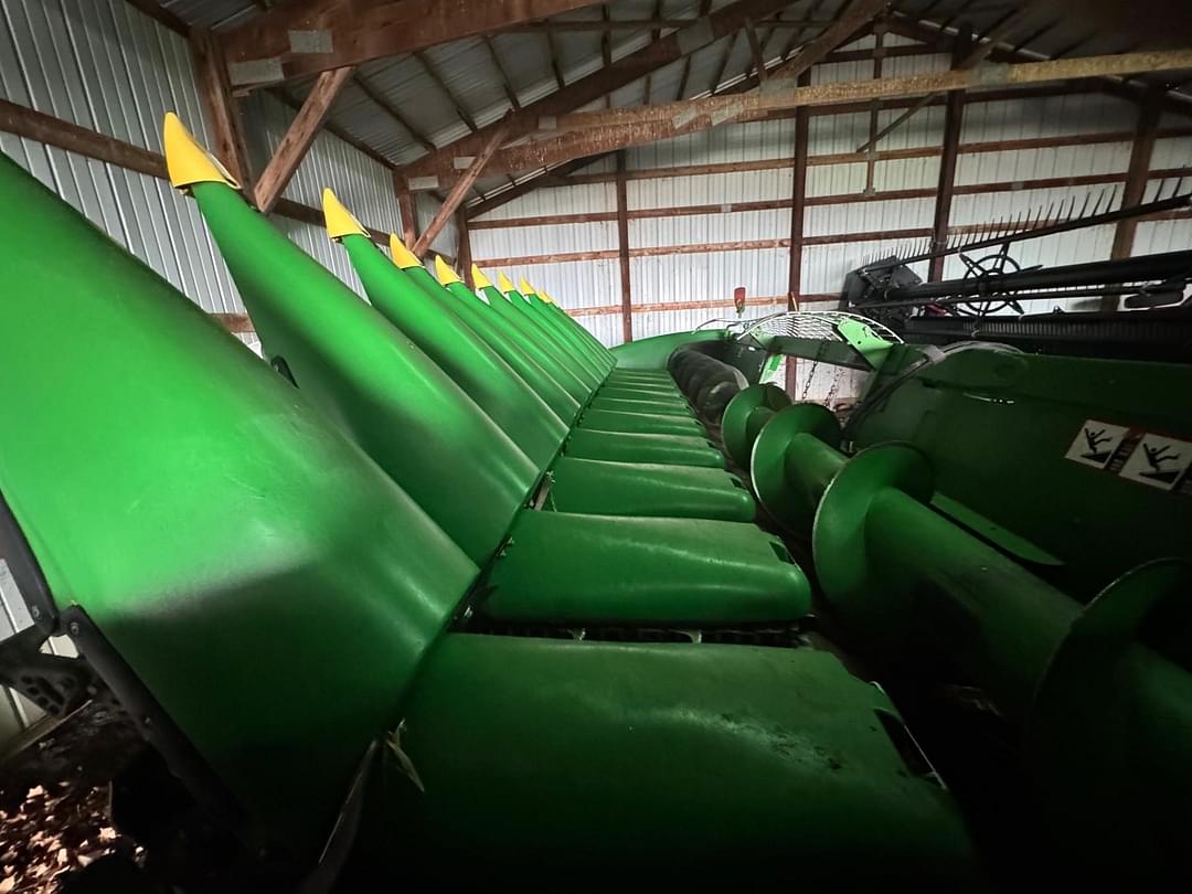 Image of John Deere 612C Primary image