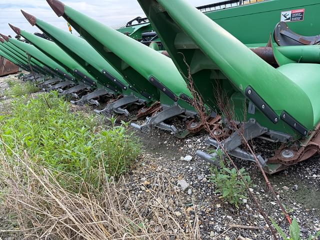 Image of John Deere 612C equipment image 4