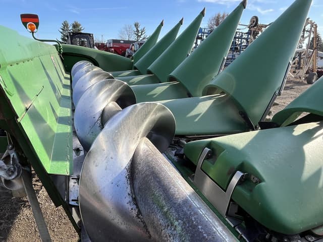 Image of John Deere 612C equipment image 2