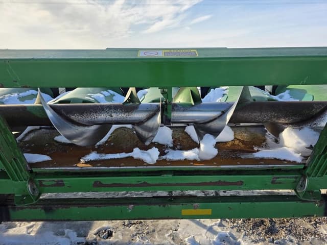 Image of John Deere 612C equipment image 3