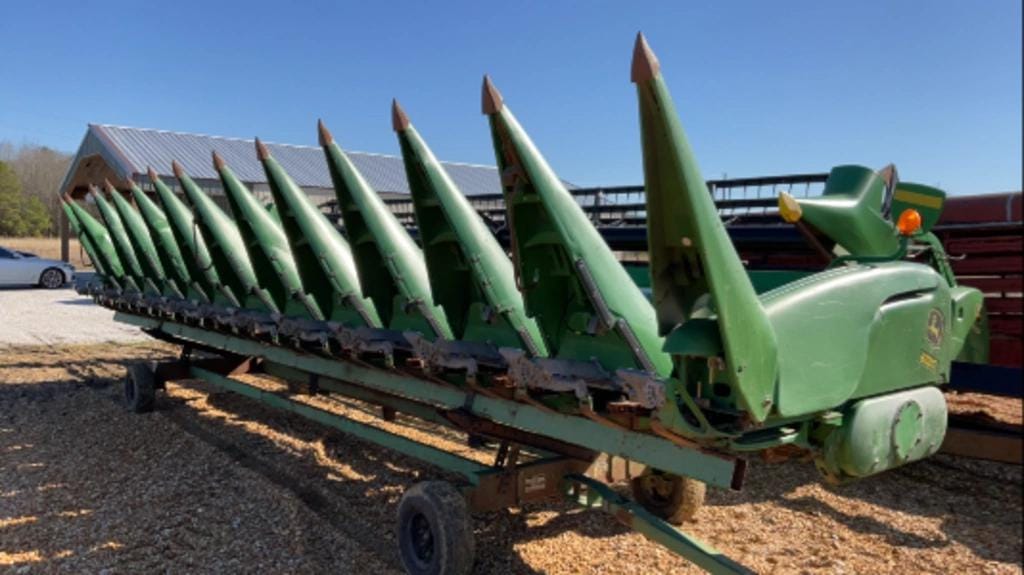 Main image John Deere 612C