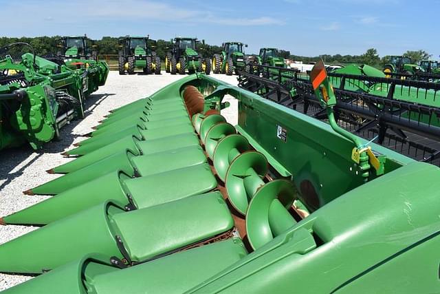 Image of John Deere 612C equipment image 3
