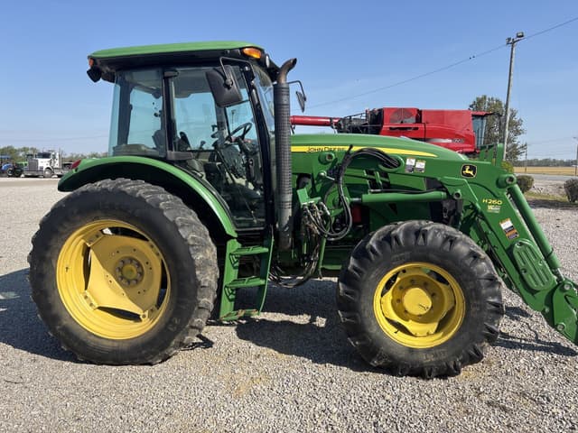 Image of John Deere 6130D equipment image 1