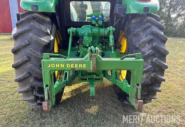 Image of John Deere 6130D equipment image 3
