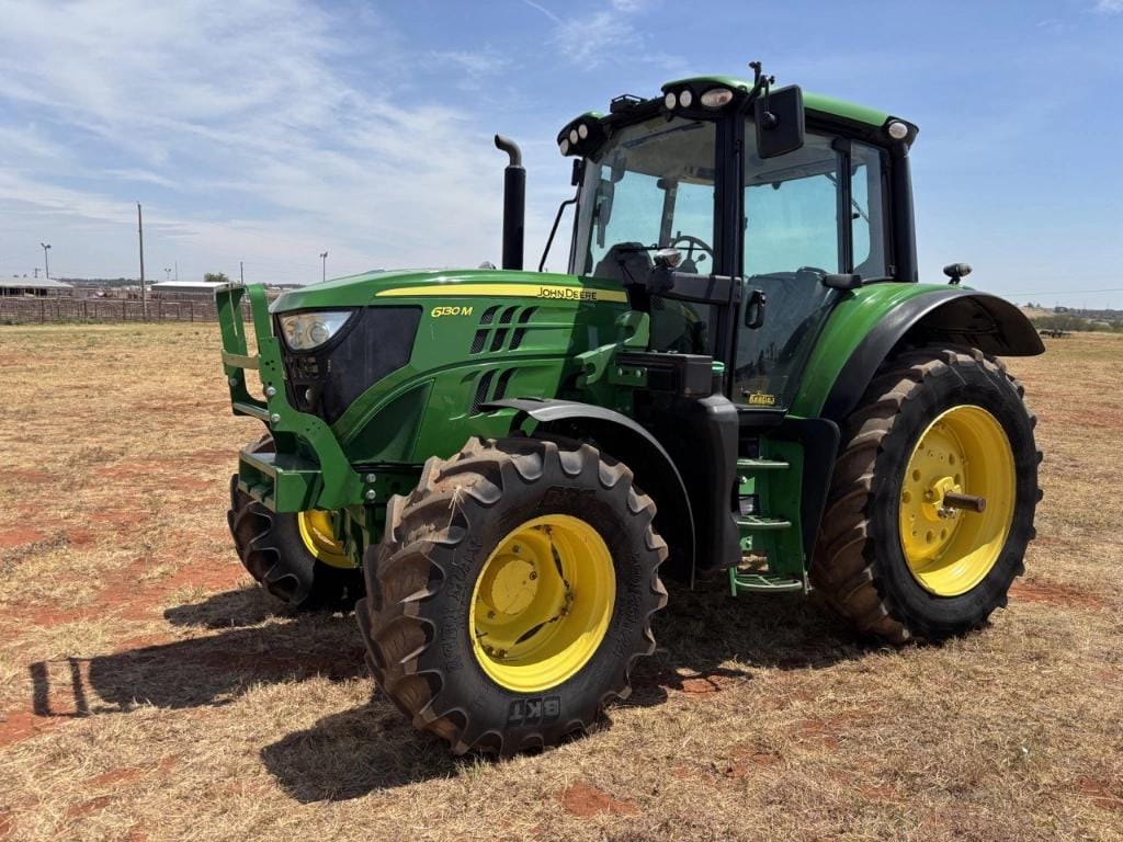 John Deere 6130M Equipment Image0