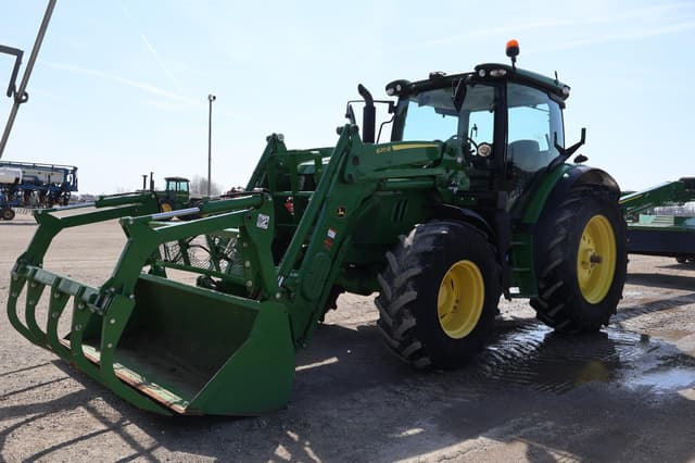 Image of John Deere 6130R equipment image 1