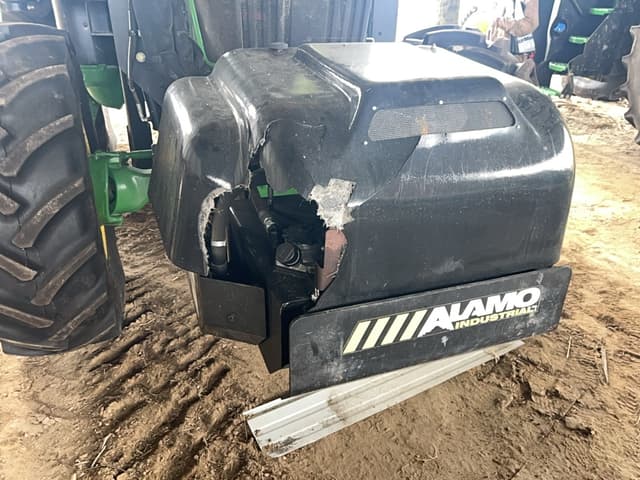 Image of John Deere 6135E equipment image 2