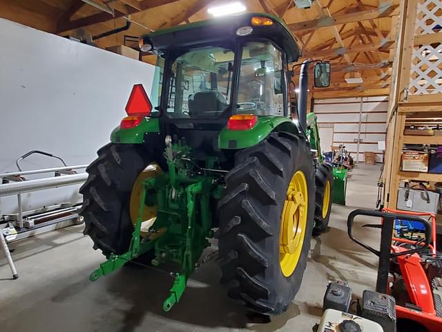 Image of John Deere 6135E equipment image 3