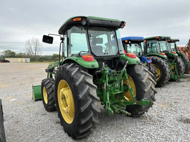 Image of John Deere 6135E equipment image 3