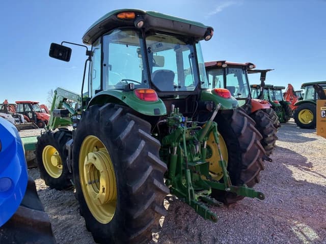 Image of John Deere 6135E equipment image 3