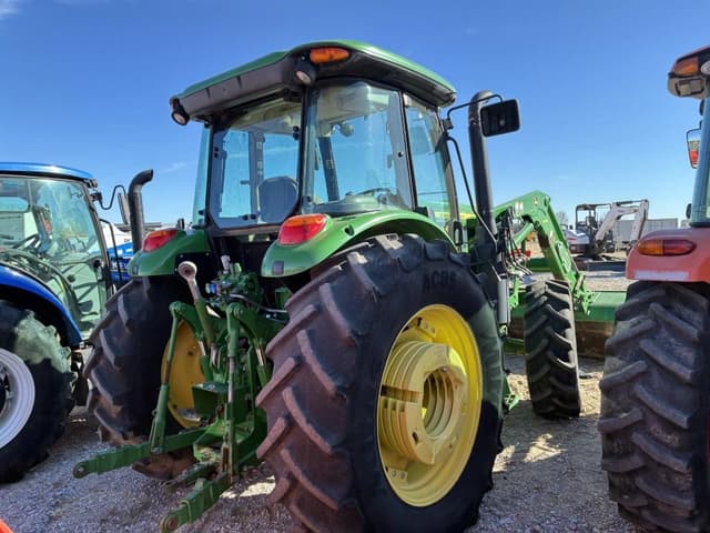 Image of John Deere 6135E equipment image 2