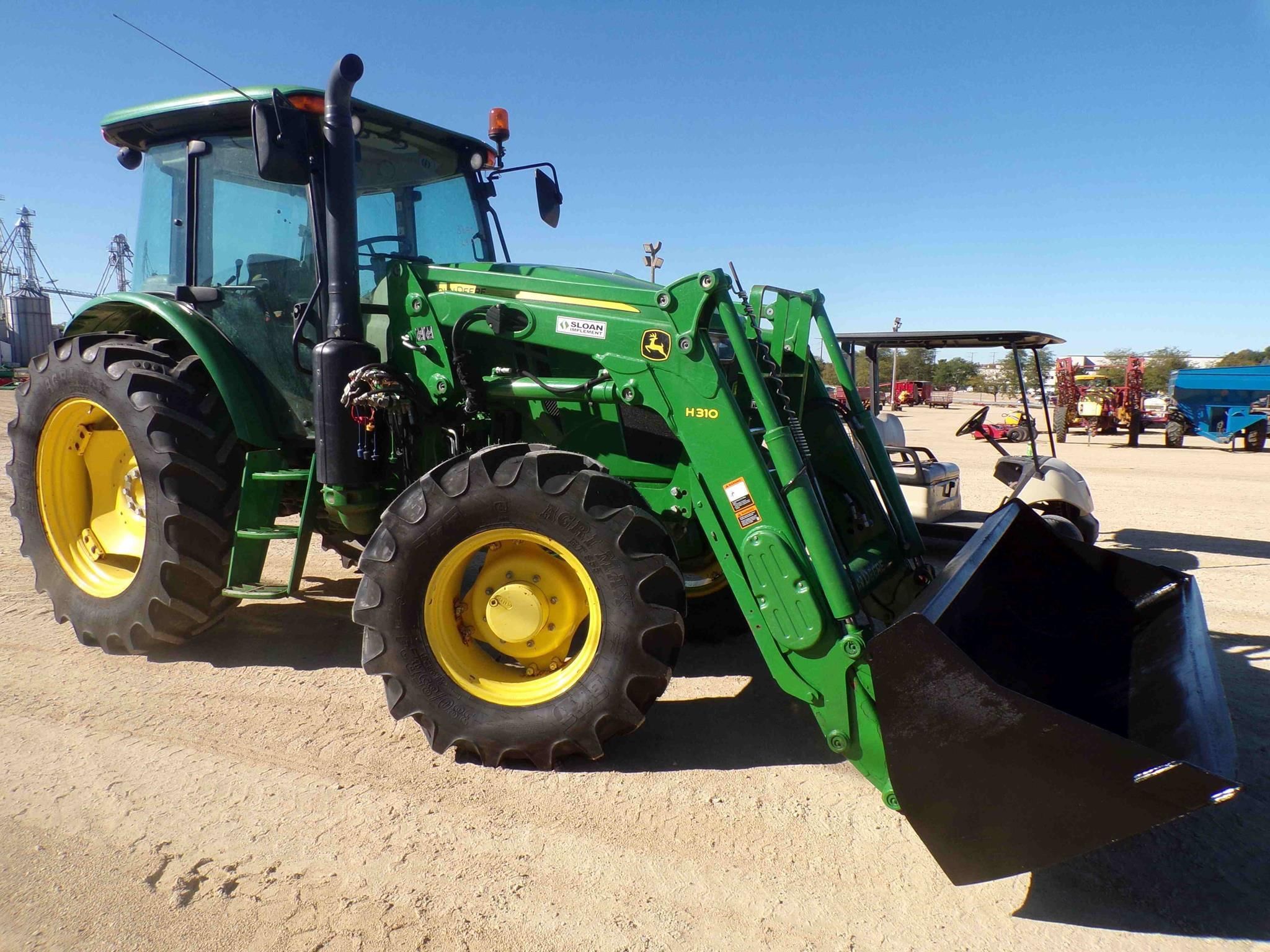 John Deere 6135E Equipment Image0