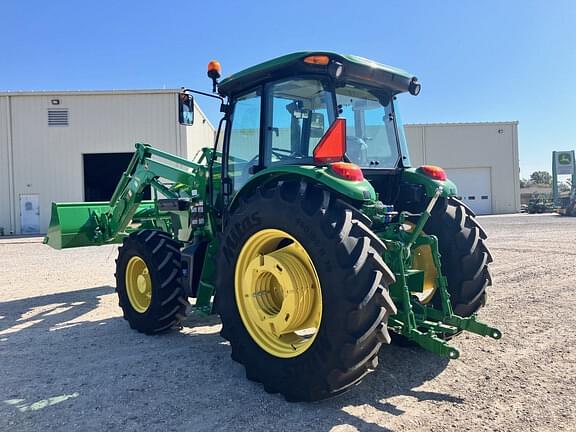 Image of John Deere 6135E equipment image 3