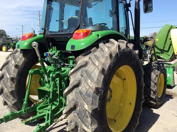 Image of John Deere 6135E equipment image 2