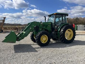Main image John Deere 6135E