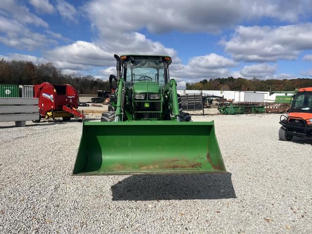 Image of John Deere 6135E equipment image 2