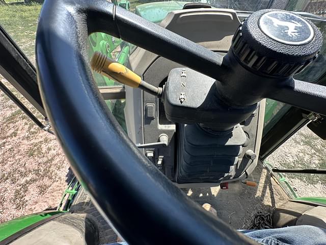 Image of John Deere 6140D equipment image 4