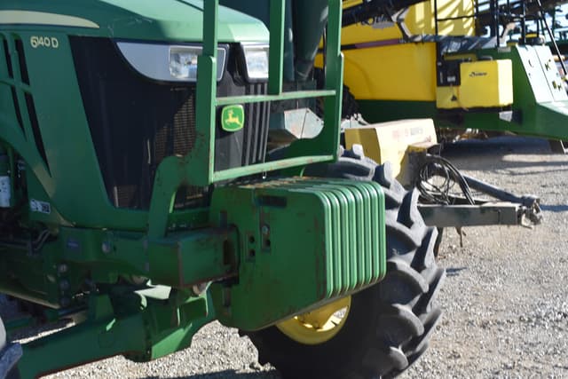 Image of John Deere 6140D equipment image 4